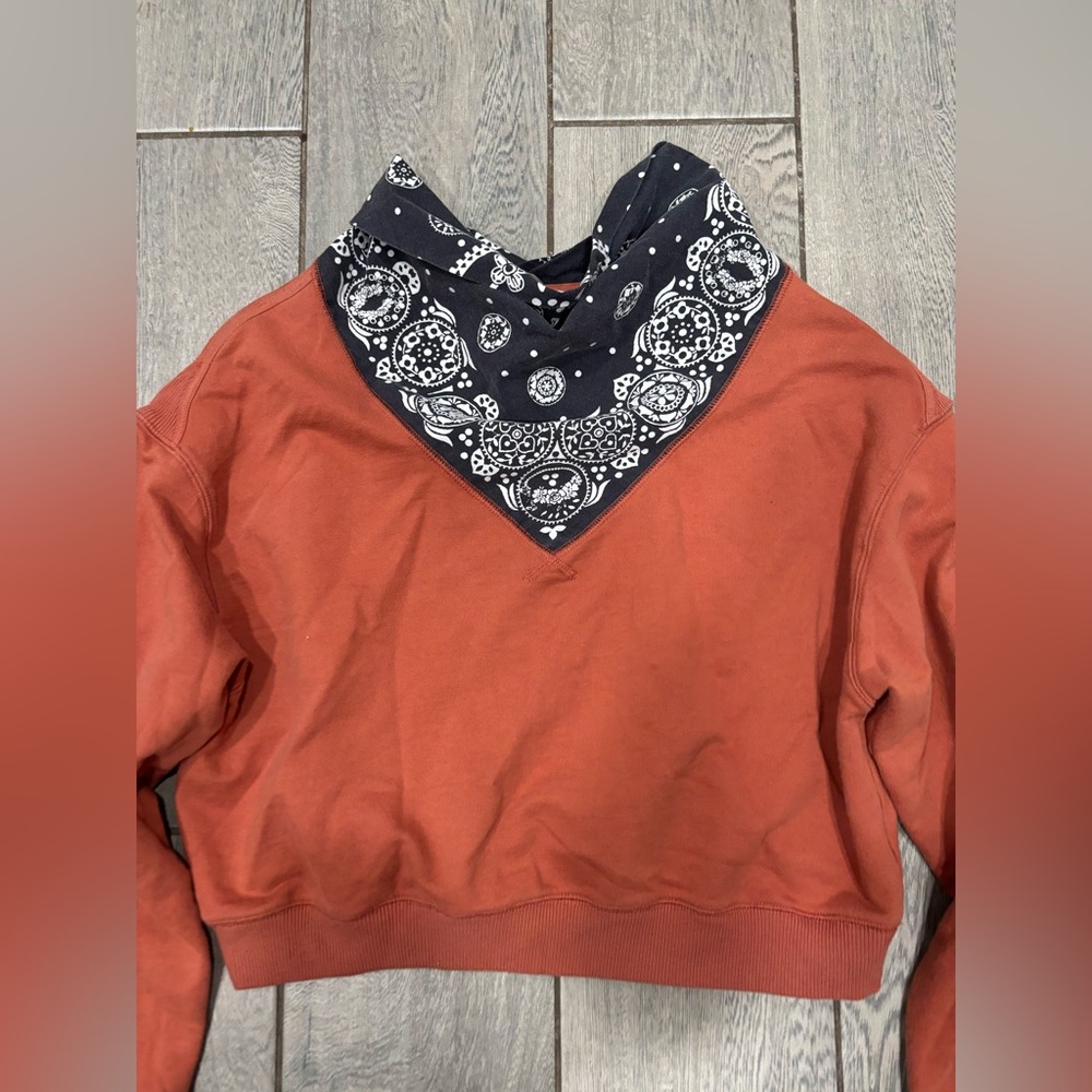 Free People James Bandana Print Pullover Adobe in Noble Adobe Size Small - Picture 3 of 6